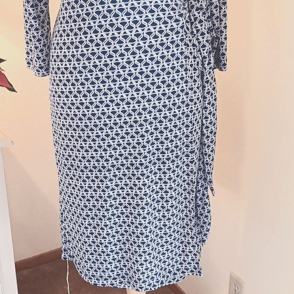 Japanese Weekend Maternity True Wrap Dress - Picture 5 of 12